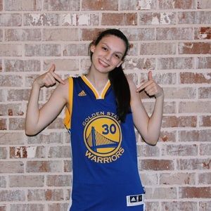 Meet your Posher, Michaela